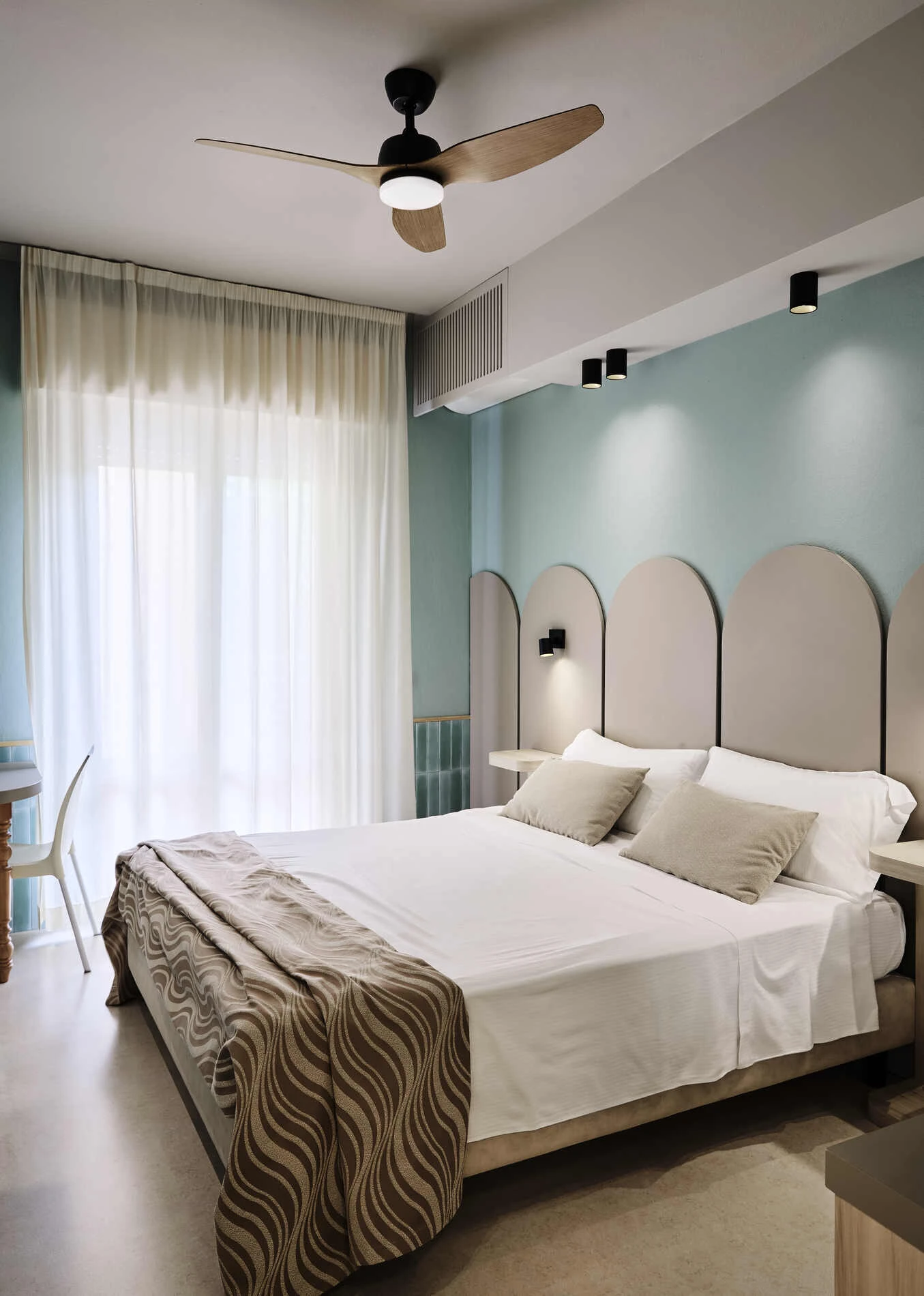 Custom-made furnishings for hotel rooms