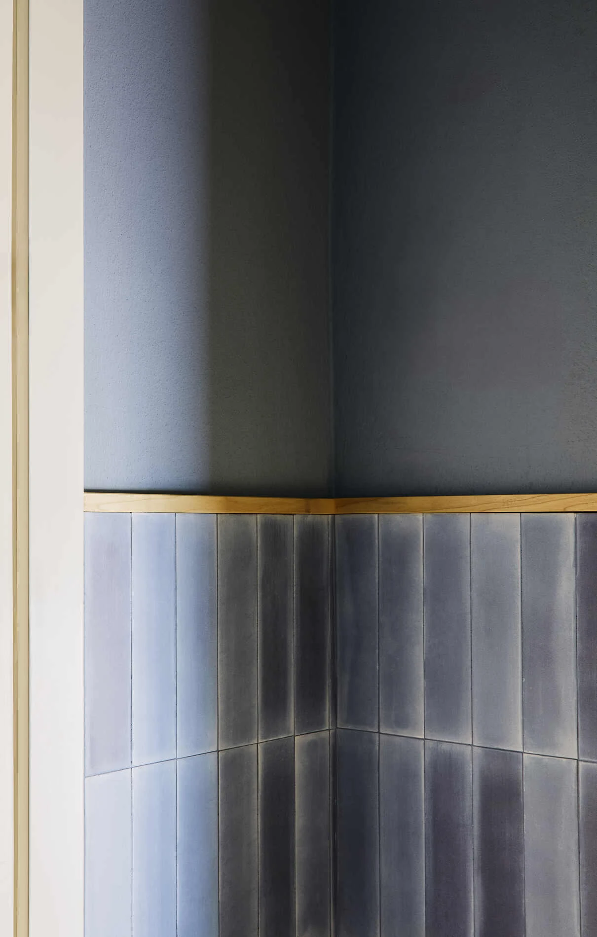 Custom-made furnishings for hotel rooms